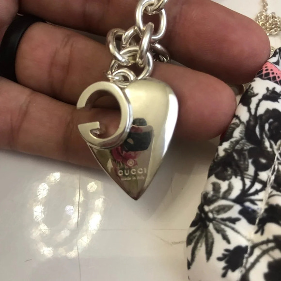 ! GUCCI G CHARLOTTE HEART NECKLACE and Charlotte Heart Charm G Silver B… - Picture 6 of 10